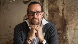 Hotelier und Architekt Heinz Julen will das Problem auf Zermatter Boden lösen und das Dorf entlasten.