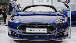 Auto von Tesla: UBS-Analysten sehen die Aktie des Elektroautobauers auf einem «angemessenen Niveau».