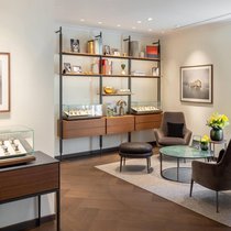 Bei Bucherer an der Bahnhofstrasse in der Rolex-Boutique gibt es nun eine gediegene Lounge – nur für Secondhand-Rolex-Uhren.