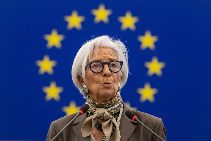 epa13338641 (FILE) - Christine Lagarde, President of the European Central Bank addresses the European Parliament during the European Central Bank annual report 2025 debate in Strasbourg, France, 09 February 2026 (reissued 29 October 2026). Lagarde will step down from her position as President of the European Central Bank on 7 February 2027. EPA/CHRISTOPHE PETIT TESSON