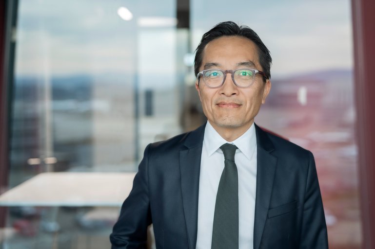 Raiffeisen Schweiz, Tashi Gumbathang