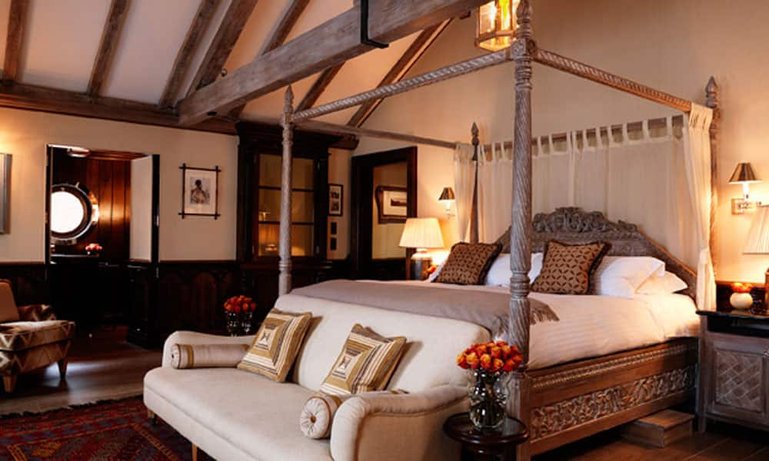 4_the_connaught.jpg