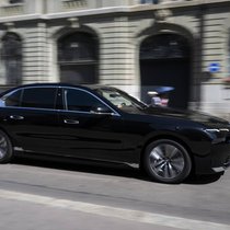 In den Kantonen sehr beliebt: Der BMW i7 ist nicht nur als Bundesratslimousine im Einsatz, sondern auch in den Kantonen Graubünden, Wallis oder Basel-Stadt.