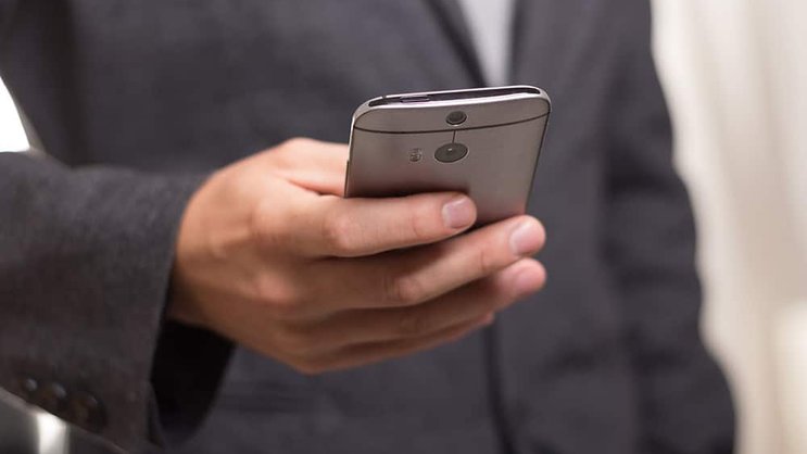 Smartphone: Immer mehr Manager müssen virtuell führen. Pixabay