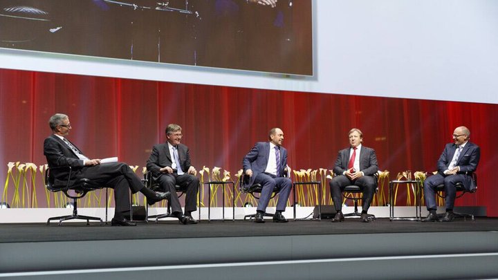 2013-10-03_prix_svc_2013_zuerich_networking_zpi_x9b4146.jpg