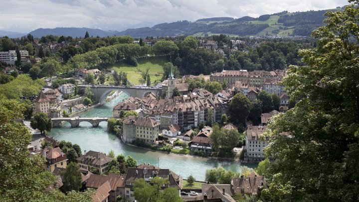 biga_deutsche_touristen_meiden_die_schweiz_7_0.jpg