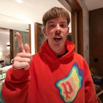 Adrian Vogt alias Aditotoro ist ein aufstrebender Influencer aus der Schweiz.