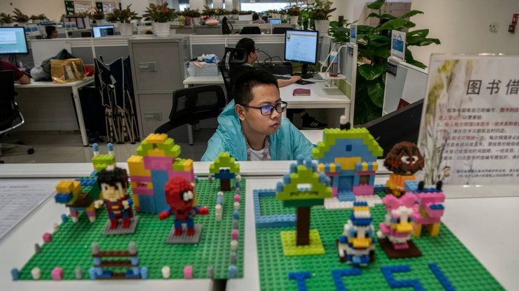 Arbeitet er für die Regierung? Angestellter im Cyber-Security-Lab von Huawei in Dongguan, China.