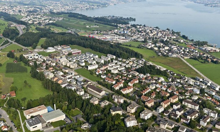 r01-hoefe-pfaeffikon.jpg