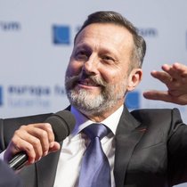 Gutes Händchen: Daniel Vasella engagiert sich verstärkt bei Biotech-Start-ups.