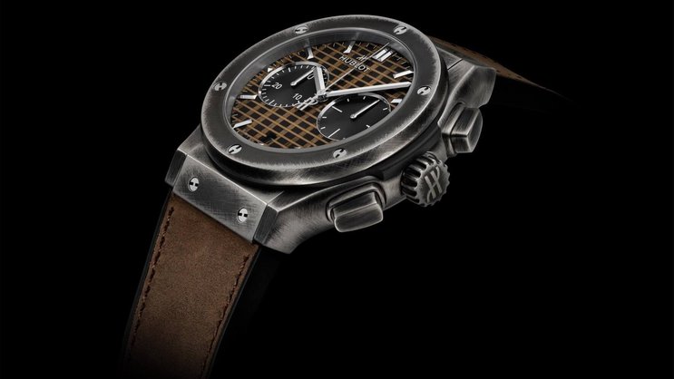 Mit der Hublot Fusion Chronograph ehrt die Luxusmarke das historische Monument auf besondere Weise.