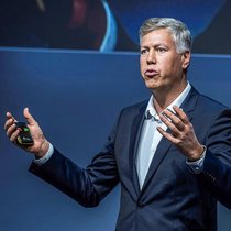 ABB-CEO Morten Wierod hat mittelfristig erfreuliche Aussichten.