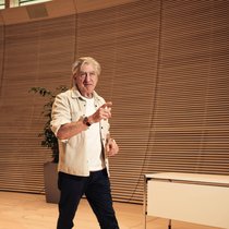 Eigensinnig: Nick Hayek, CEO der Swatch Group, tickt ganz anders als die Börsenzunft – und lässt sich von ihr auch nichts sagen.