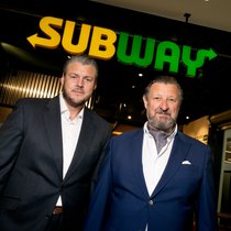 Sie setzen nicht nur auf süsses Gebäck: Sebastian Becker (l.) und Markus Laenzlinger wollen bei Dunkin’ Getränke stärker in den Fokus rücken.