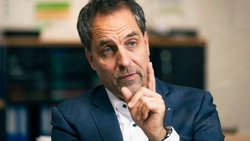 Firmenchef Bernhard Emch: «Ein Wegzug wäre für uns kein Thema, denn unsere Kernkompetenz ist die Einzelfertigung mit Schweizer Produktion.»