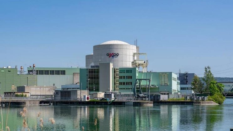 Eine Insel mit zwei Meilern: Die Reaktoren des Axpo-AKWs Beznau.
