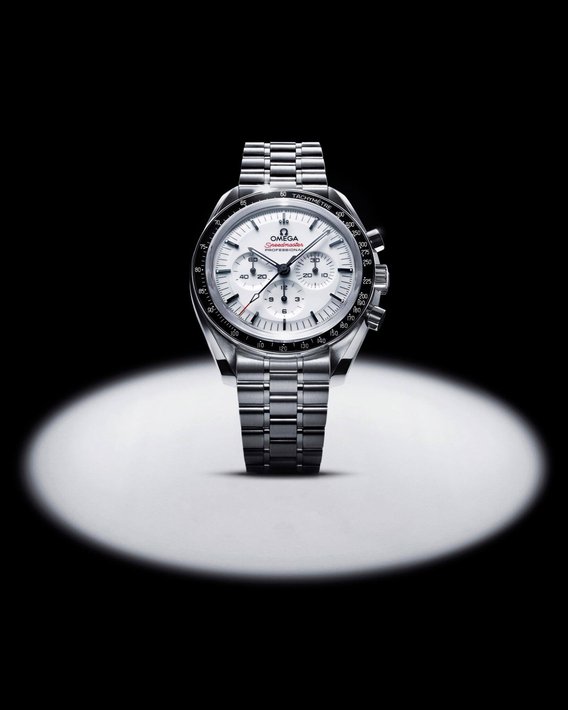Die neue Speedmaster mit Edelstahlband.