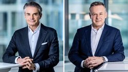 INNOVATIV Ex-Vontobel-Manager Roger Studer (l.) und Christian Katz, früherer SIX-Chef, wollen mit Helveteq durchstarten. Das Fintech soll die Themen Nachhaltigkeit und Kryptowährungen zusammenbringen.
