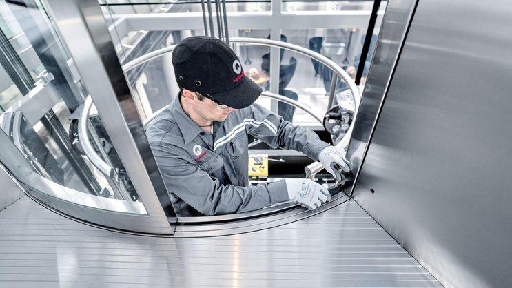 Die Aufzugsbranche ist mit einer Marktverschiebung konfrontiert, die sich schon länger abzeichnet. Mit Neuinstallationen lässt sich kaum mehr Geld verdienen. Die margenträchtigsten Bereiche liegen im Service- und Modernisierungsgeschäft.