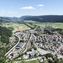Im Val-de-Travers sind enorm hohe Steuern fällig.