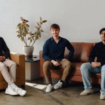Haben gut lachen: Adarsh Hiremath, Brendan Foody und Surya Midha (v. l.).