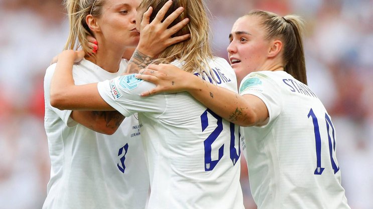 Beim EM-Final 2022 im Wembley-Stadion besiegte England das deutsche Team in der Verlängerung.