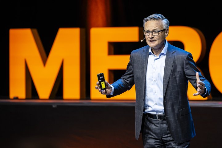Mario Irminger, Praesident der Generaldirektion MGB, .spricht waehrend der Bilanzmedienkonferenz der Migros, am Dienstag, 25. Maerz 2025 in Zuerich. (KEYSTONE/Michael Buholzer)
