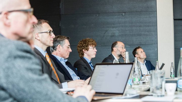 private-banking-jury.jpg