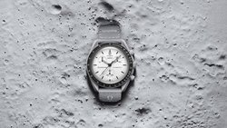 Die Uhr zur Erinnerung an den Tag vor genau 60 Jahren, als sich der Omega-Chronograph für die Raumfahrt qualifiziert hat.