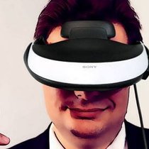 Kopfwehkino: Sony HMZ-T1