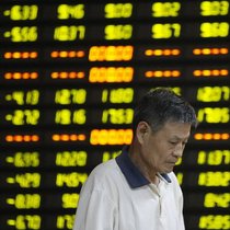 Kursnotierungen: Chinas Börsen kommen nicht zur Ruhe.   Bloomberg