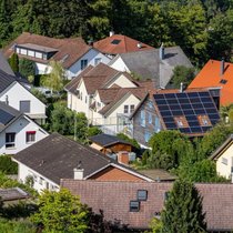 Eine Siedlung mit Einfamilienhäusern in der Gemeinde Rüdlingen-Buchberg im Kanton Schaffhausen.