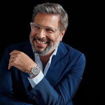 Guido Terreni setzt auf persönlichen Kontakt zur Klientel. Er reist weltweit, um die Markengeschichte zu erzählen und Uhren zu präsentieren.