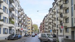 Der Schweizer Wohnungsmarkt zeigt eine zunehmende Lücke bei den Mietpreisen. Im Bild: Wohnblöcke in Zürich.