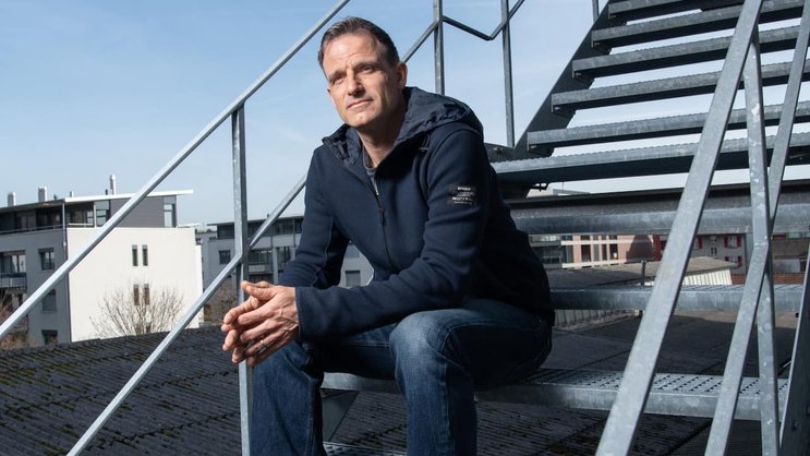 Bodenständiger Weltenbummler: Sascha Zahnd in seiner neuen alten Heimat Biel.