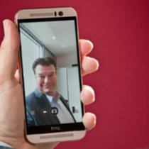 Das HTC One M9 im Crash Test.  Nik Hunger
