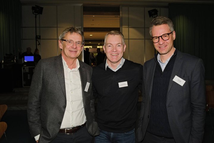 Urban Schnell, Helbling Gruppe; Christian Haltiner, Dassault Systèmes Switzerland; Oliver Egger, Schweizerische Post.