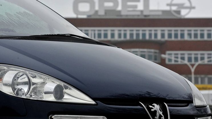 Opel und Peugeot: Mutterkonzern GM verhandelt über einen möglichen Verkauf. Keystone