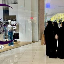 Vor dem Krieg: Opulente Shopping-Paläste in Dubai symbolisierten den Luxusboom in der Region, der vom Iran-Krieg nun ausgebremst wird.