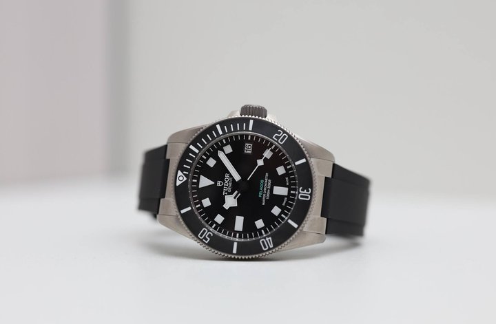 Tudor hat an der Watches and Wonders 2025 die bis 1000 Meter wasserdichte Pelagos Ultra vorgestellt.