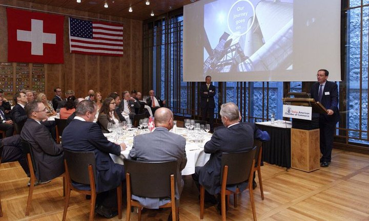 amcham_networking_fontana_zpi_2013-08-20_x9b1215.jpg