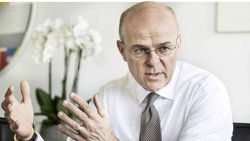 «Zürich»-Versicherung-Chef Mario Greco will die Firma grüner machen.