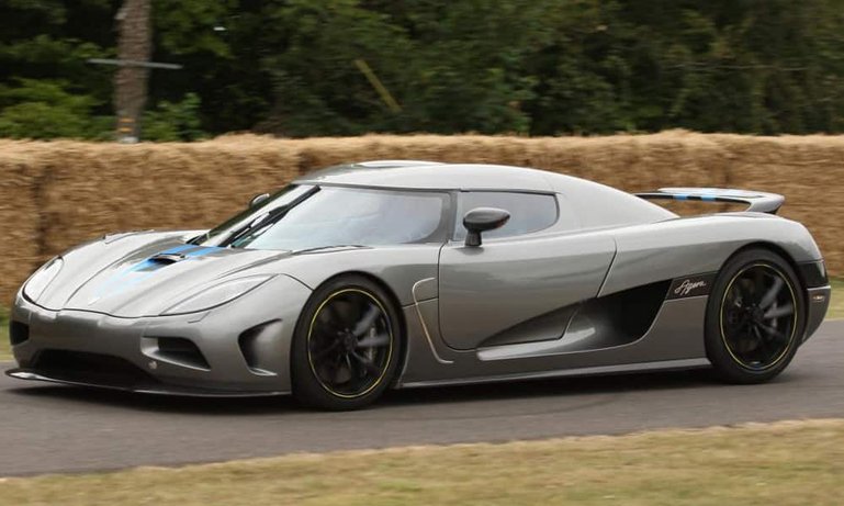 2_koenigsegg_agera_wikimedia_richard.jpg