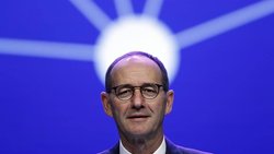 Bei Bär ging er, bei Sika bleibt er dafür: Daniel Sauter.