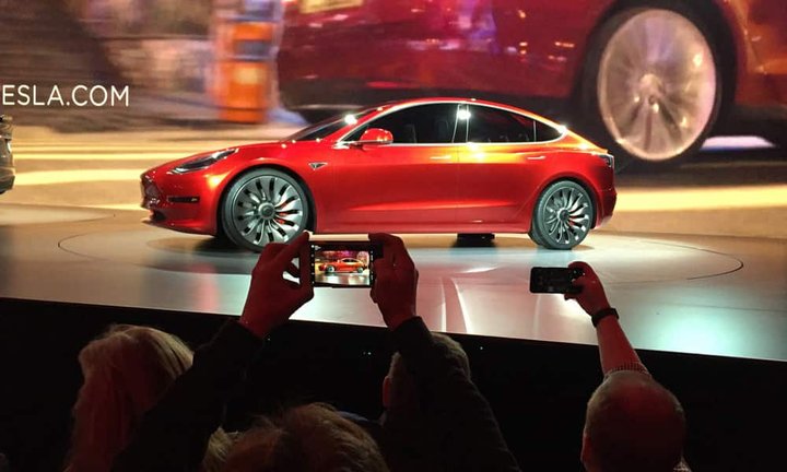 tesla-model-3_4.jpg