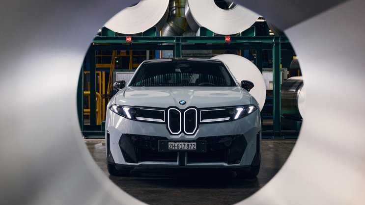 Die Aussenhülle des iX3 bestehet zu einem Grossteil aus Schweizer Aluminium.