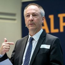 Jens Alder: Der Alpiq-CEO und -Präsident übernimmt Ende April auch das Präsidium beim Stahlhersteller Schmolz + Bickenbach.