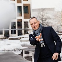 «Wir sind Kämpfer»: Patrick Amstutz, Mitgründer und CEO von Molecular Partners vor dem Firmensitz in Schlieren.