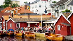 Das malerische Küstenstädtchen Kragerø an der Südküste Norwegens lockt im Sommer Natur- und Kunstliebhaber an.
