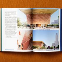 Skizzen und Texte enthüllen die Philosophie hinter Kérés Architektur.